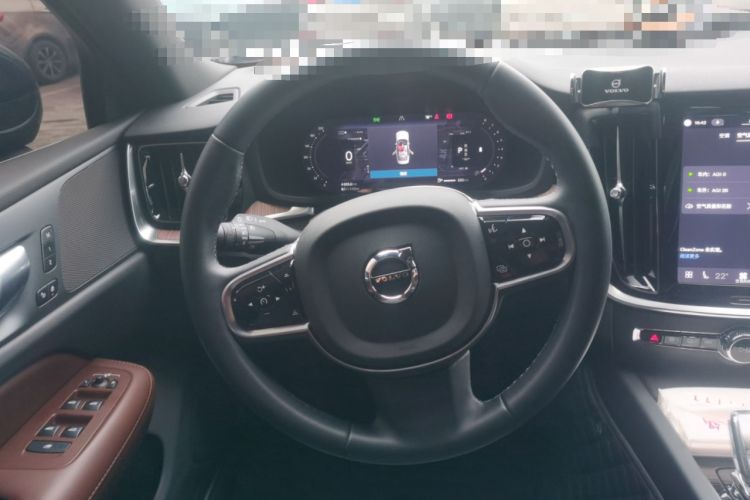 Used Volvo S60 2025 B4 Zhiyuan Luxury Edition
