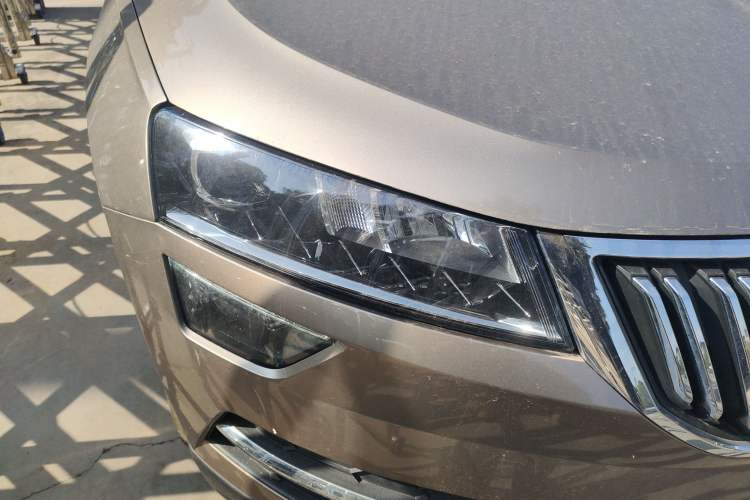 Used Skoda Karoq 2018 TSI280 Comfort Edition China V Standard Right Front Headlight