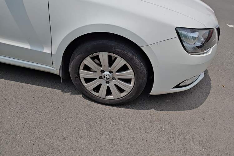 Used Skoda Superb 2013 1.4TSI Manual Shengshi Edition