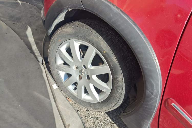 Used Peugeot 307 2013 1.6L Automatic CROSS Right Rear Wheel Hub