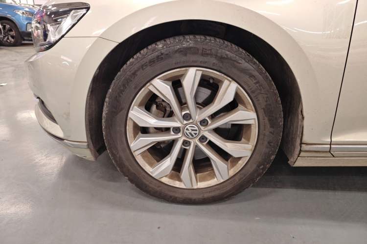 Used Volkswagen Magotan 2017 330TSI DSG Luxury Model