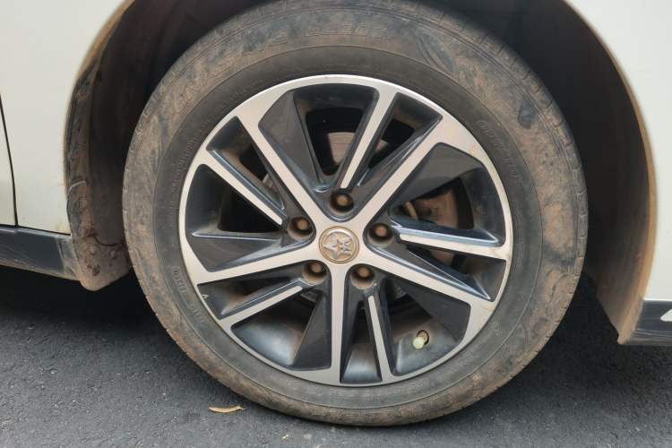 Used Venucia D60 2019 100 000 Honor 1.6L XL CVT Chenku Edition China VI Standard
