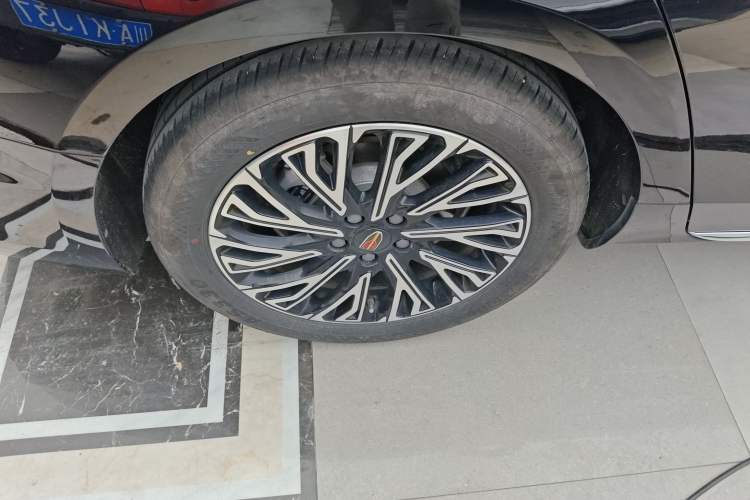 Used Hongqi H5 2024 2.0T Automatic Smart Connect Flagship Edition
