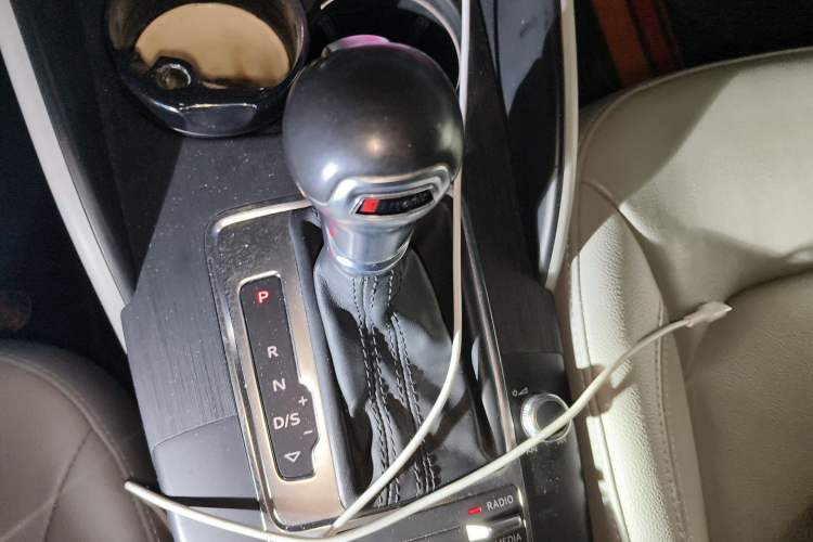 Used Audi A3 2014 Sportback 35 TFSI Automatic Comfort Model Gear Lever