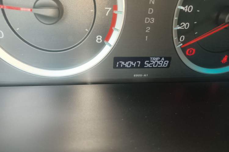 Used Honda Accord 2010 2.0L EX Odometer Close Up