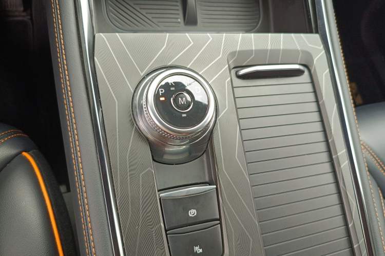 Used Ford Explorer 2024 2.3T EcoBoost Kunlun Peak Edition 7-Seater Gear Lever