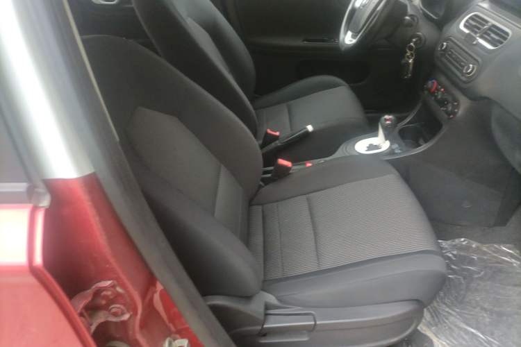 Used MG 3 2016 1.3L AMT Comfort Edition Right Front Seat