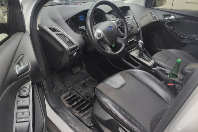 Used Ford Focus 2012 Sedan 1.6L Automatic Fashion Edition