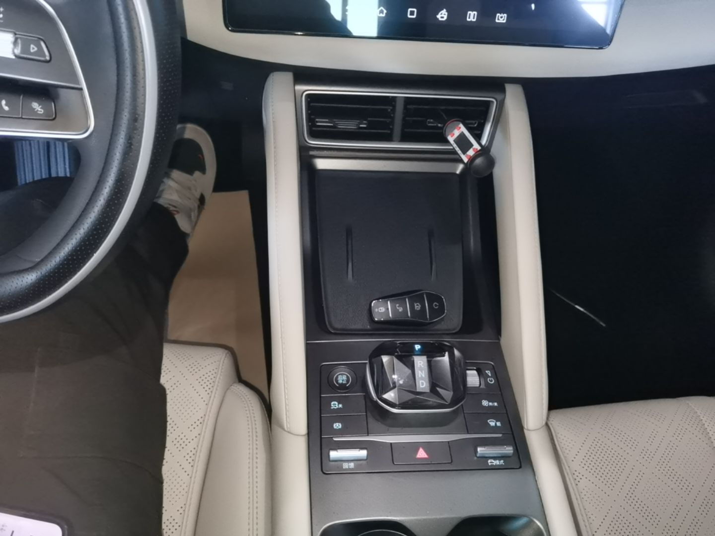 BYD Yuan UP 2024 401KM Leading Edition — снимка 16