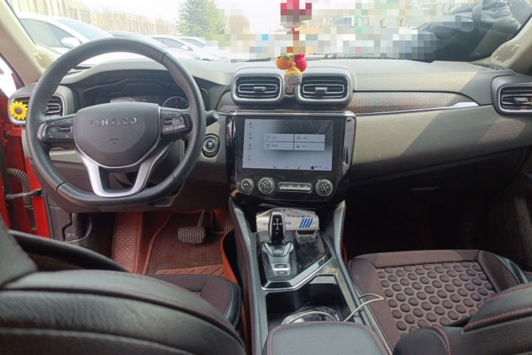 Used Lynk & Co 02 2018 1.5T DCT Two-Wheel Drive Sporty Version China V Standard Center Console