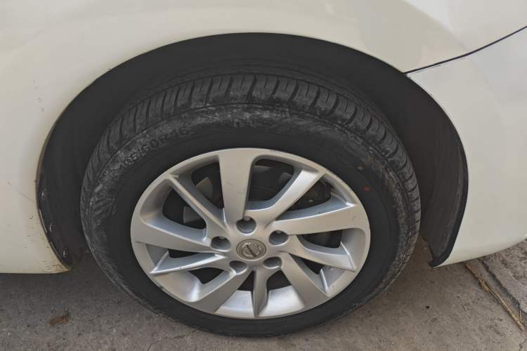 Used Nissan Tiida 2016 1.6L CVT Cool Dynamic Edition
