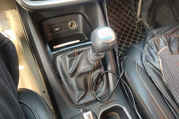 Used Wuling Hongguang S3 2018 1.5L Manual Luxury Model China V Standard Gear Lever