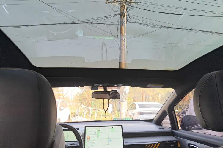 Used AION Y 2022 80 Ultra-Long Range Edition Headliner