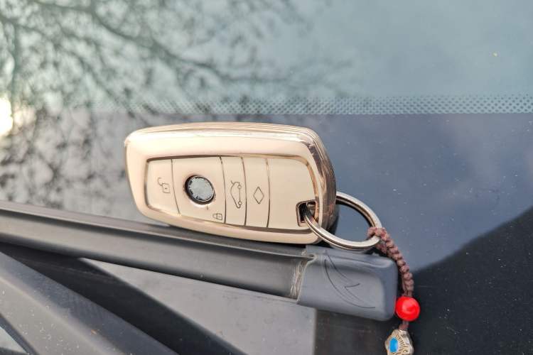 Used BMW 5 Series 2013 525Li Luxury Model