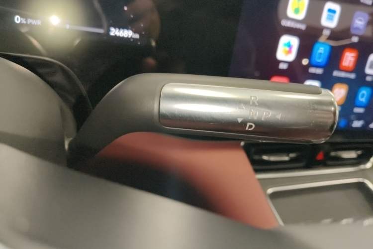 Used Hima AITO M8 2025 Extended-Range Max+ Version 53.4 kWh 6-Seater Edition