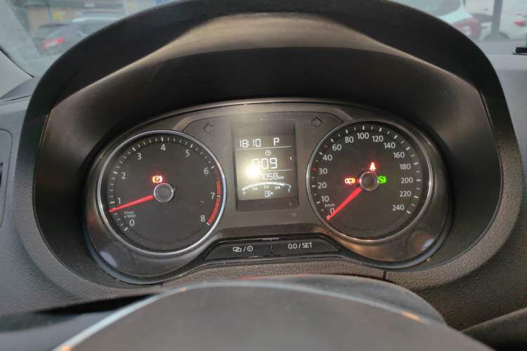 Used Volkswagen Polo 2016 1.6L Automatic Comfort Model
