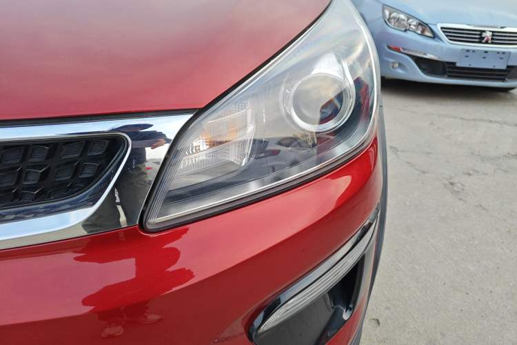 Used Kia KX Cross 2018 1.6L Automatic Dynamic Sunroof Version
