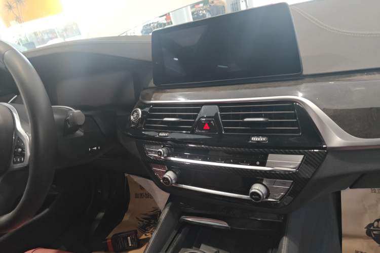 Used BMW 5 Series 2020 530Li Luxury Edition M Sport Package
