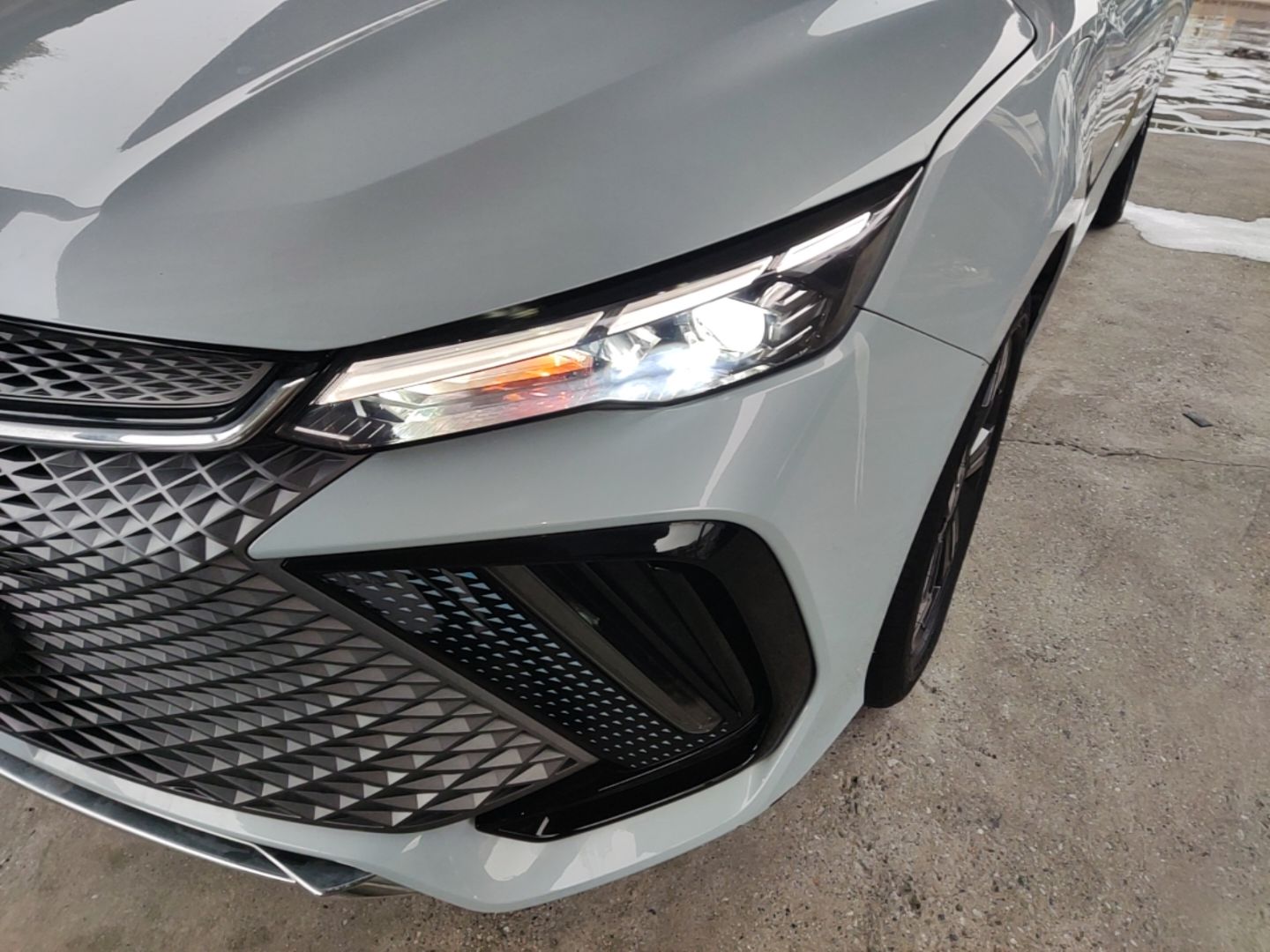 Geely Auto Emgrand L HiP 2022 1.5TD-DHT Pro 100KM Super Swift — снимка 8