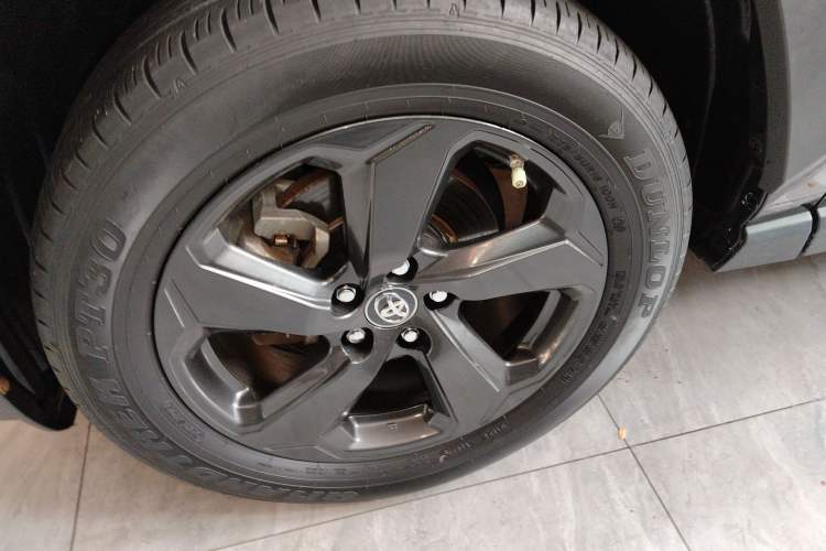 Used Toyota RAV4 2022 2.0L CVT 4x4 Style Plus Edition
