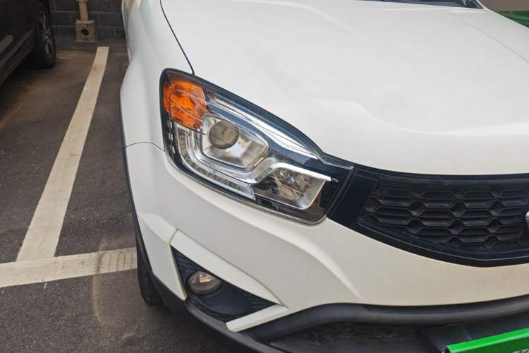 Used SsangYong Korando 2013 2.0L Gasoline Two-Wheel Drive Manual Comfort Edition