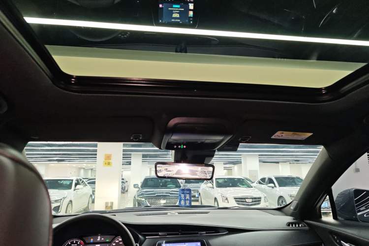 Used Cadillac XT4 2023 28T Two-Wheel Drive Prestige Version