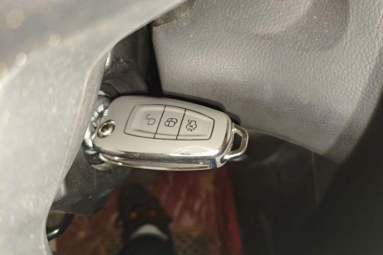 Used Ford Focus 2012 Hatchback 1.6L Automatic Fashion Edition Vehicle Key