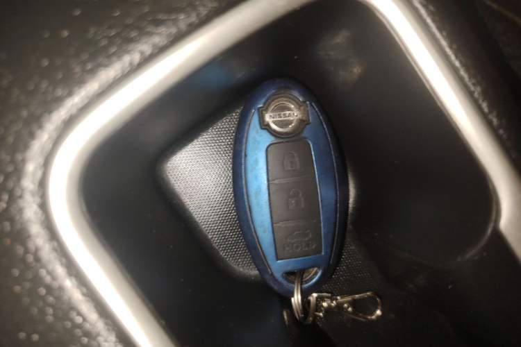 Used Nissan Sylphy 2019 1.6XV CVT Smart Connect Luxury Edition China V Standard Vehicle Key