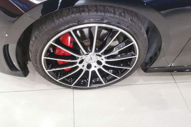 Used Mercedes-Benz A AMG 2022 AMG A 35 4MATIC Left Front Wheel Hub