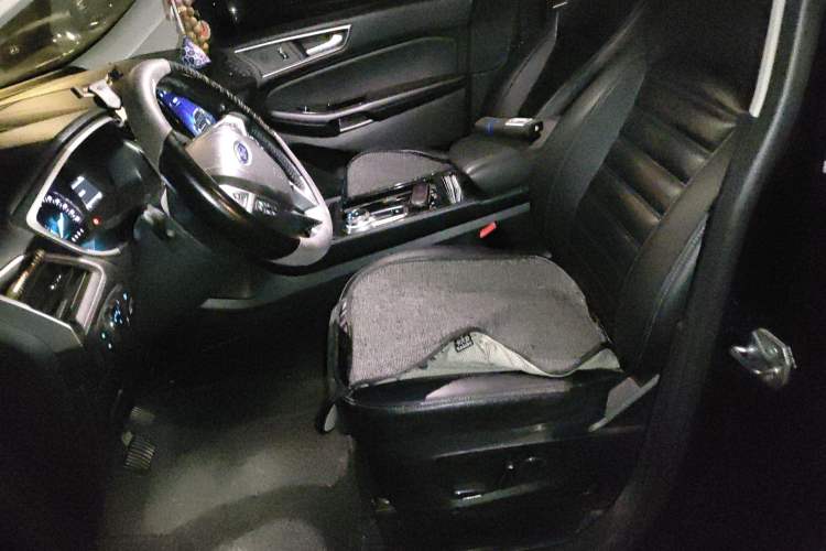 Used Ford Edge 2020 EcoBoost 245 Two-Wheel-Drive Platinum Edition 5 Seats Left Front Seat