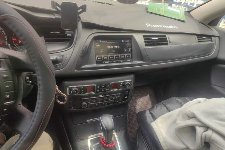 Used Citroen C5 2014 1.6T Automatic Luxury Model Audio And AC Panel