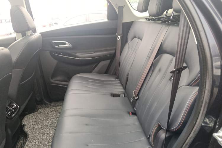 Used CHANGAN OSHAN X7 2020 1.5T Automatic Luxury Version Left Rear Seat
