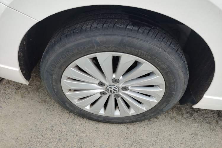 Used Volkswagen Lavida 2018 1.5L Automatic Comfort Edition China V Standard Exterior 5