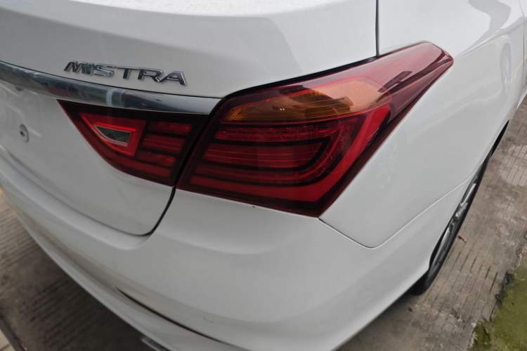 Used Hyundai Mistra 2017 1.8L Automatic Deluxe DLX Model China V Emission Standard
