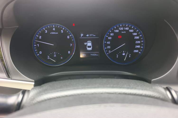 Used Hyundai Mistra 2017 1.6T Automatic Smart GLS China V Standard Odometer Close Up