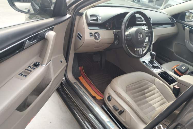 Used Volkswagen Magotan 2015 Facelift 1.8TSI Luxury Model