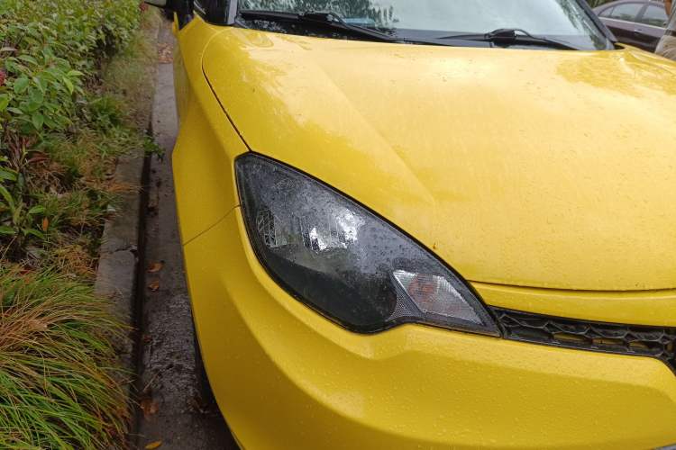 Used MG 3 2014 1.5L Manual Elite Edition Right Front Headlight