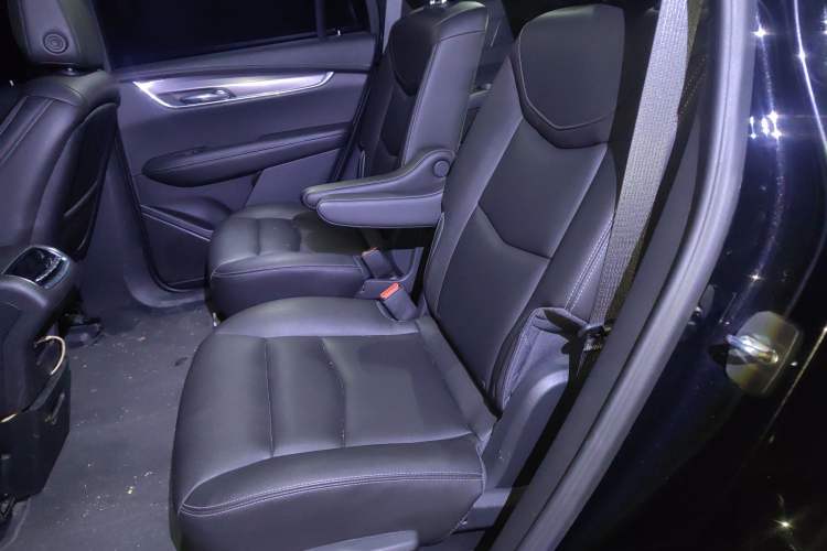 Used Cadillac XT6 2022 2.0T Six-Seater Four-Wheel-Drive Luxury Version