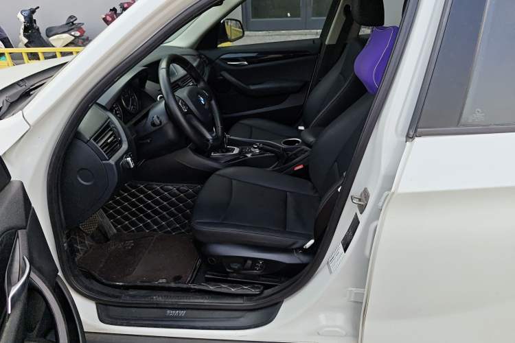 Used BMW X1 2015 sDrive18i Leading Edition