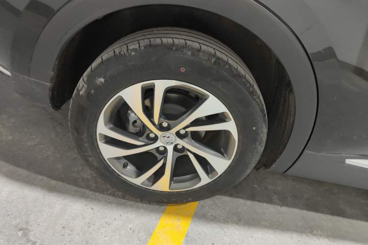 Used Buick Envision 2023 Encore S 552T Two-Wheel Drive Luxury Model
