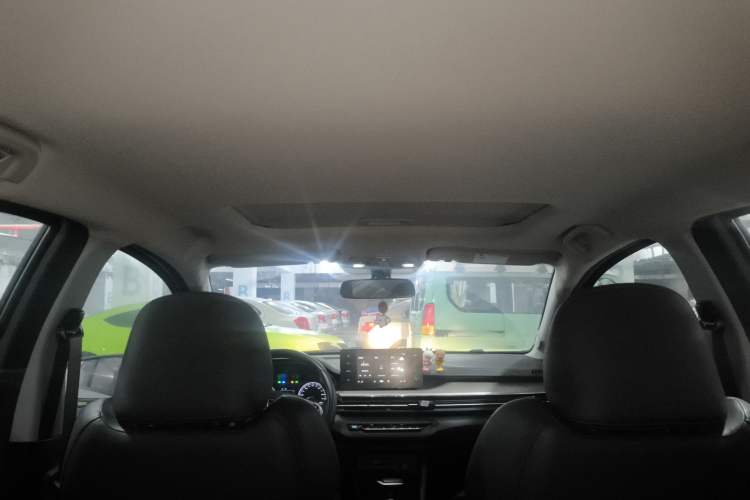 Used Geely Auto Vision X3 2021 PRO 1.5L CVT Deluxe Model Headliner