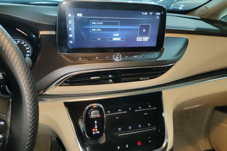 Used Buick GL8 2023 Facelifted Land Cruiser Executive Luxury Version
