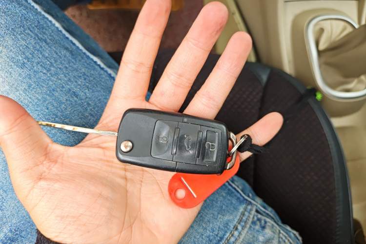 Used Nissan Sylphy 2012 Classic 1.6XE Manual Comfort Edition Vehicle Key