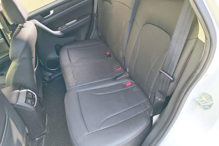 Used Haval M6 2019 1.5T DCT Two-Wheel Drive Elite Version China VI Standard
