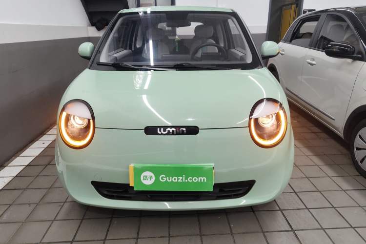 Used CHANGAN NEVO Lumin 2022 155 km – Refreshingly Sweet Edition Front