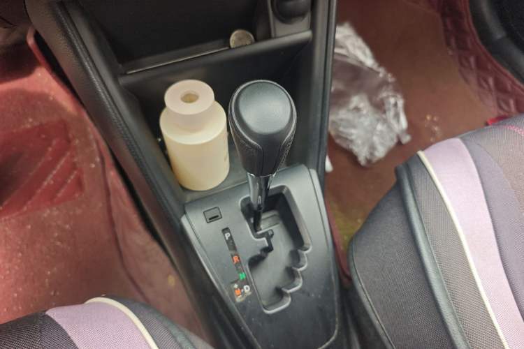 Used Toyota YARiS L Zhi Xuan 2020 1.5L CVT Leading Edition Gear Lever