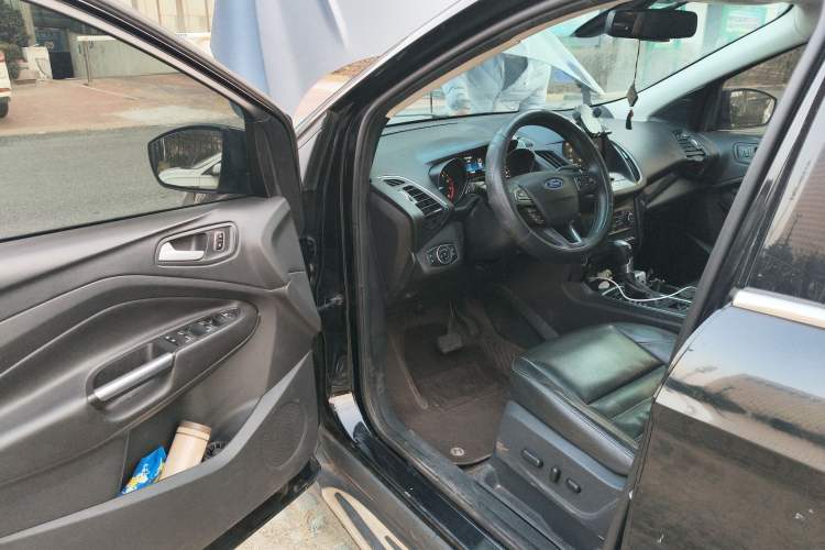 Used Ford Kuga 2017 EcoBoost 180 Two-Wheel-Drive Luxury Wing Edition