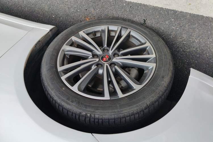 Used Roewe i6 2019 PLUS 20T TST 4G Connected Flagship Superb Edition