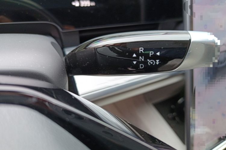 Used NETA S 2022 All-Electric 715 km Range Rear-Drive Deluxe Version Gear Lever