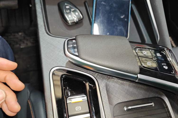 Used Changan UNI-T 2022 1.5T Sport Edition Flagship Version
